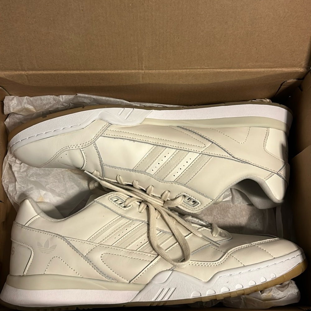 Adidas Men’s trainer 13M